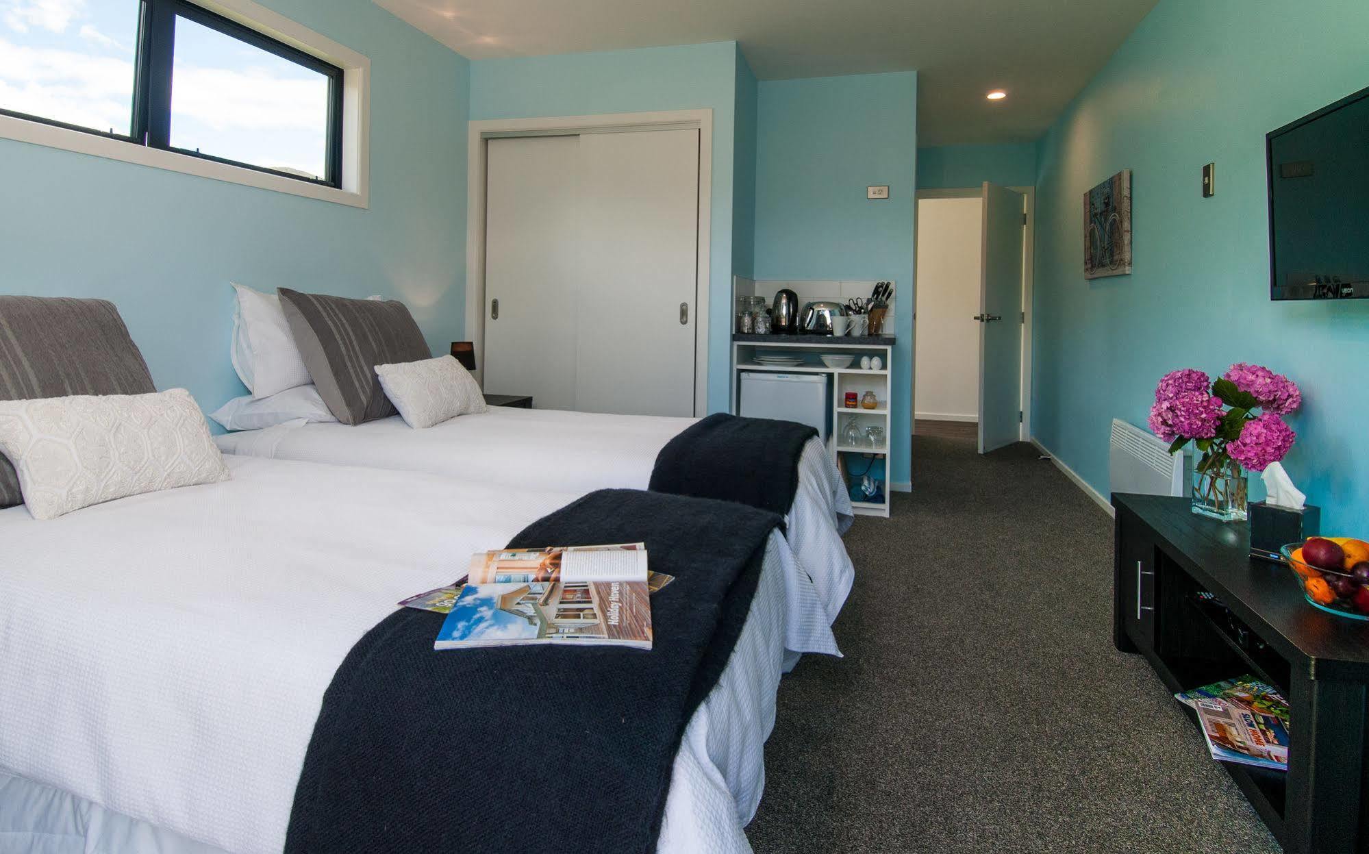 Glenorchy Peaks Bed And Breakfast Extérieur photo
