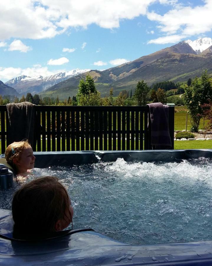 Glenorchy Peaks Bed And Breakfast Extérieur photo